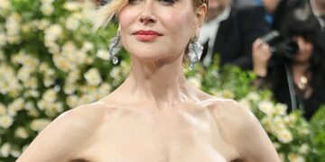 Nicole Kidman Debuts New Hair After Met Gala