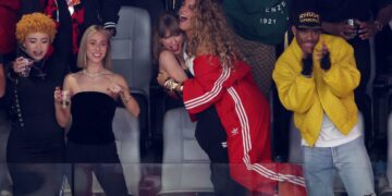Blake Vigorous Accused of Attempting to BLACKMAIL Taylor Swift
